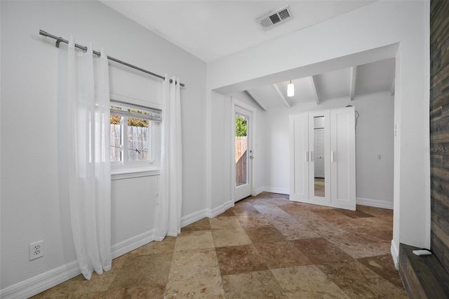 1745 11TH AVENUE N, St Petersburg, FL 33713