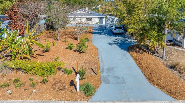 1745 11TH AVENUE N, St Petersburg, FL 33713