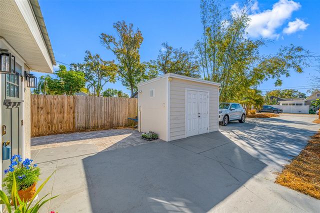 1745 11TH AVENUE N, St Petersburg, FL 33713