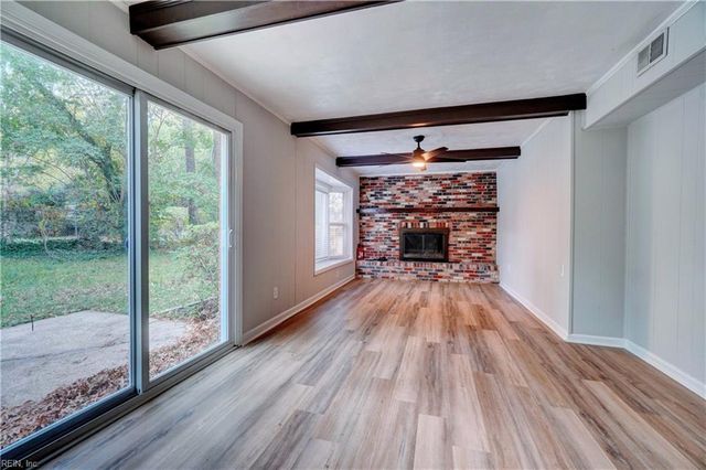 828 Timberlake DR, Virginia Beach, VA 23464