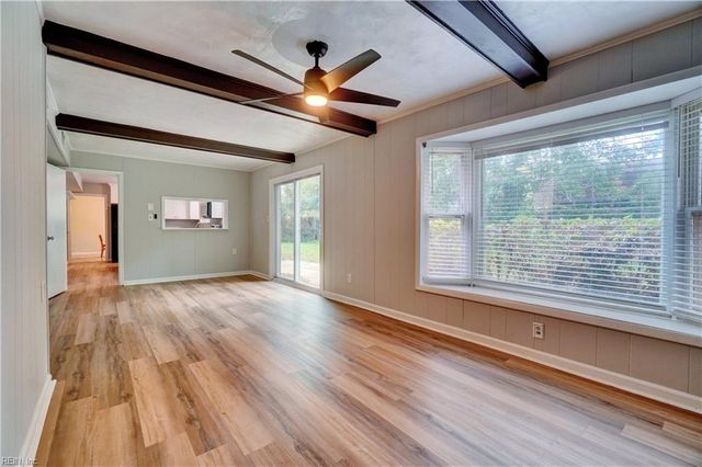 828 Timberlake DR, Virginia Beach, VA 23464