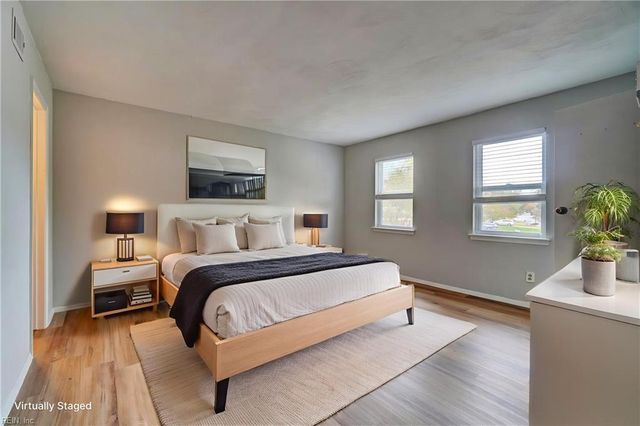 828 Timberlake DR, Virginia Beach, VA 23464