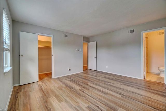 828 Timberlake DR, Virginia Beach, VA 23464