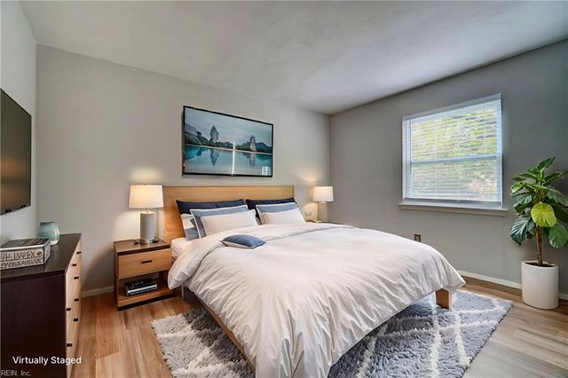 828 Timberlake DR, Virginia Beach, VA 23464