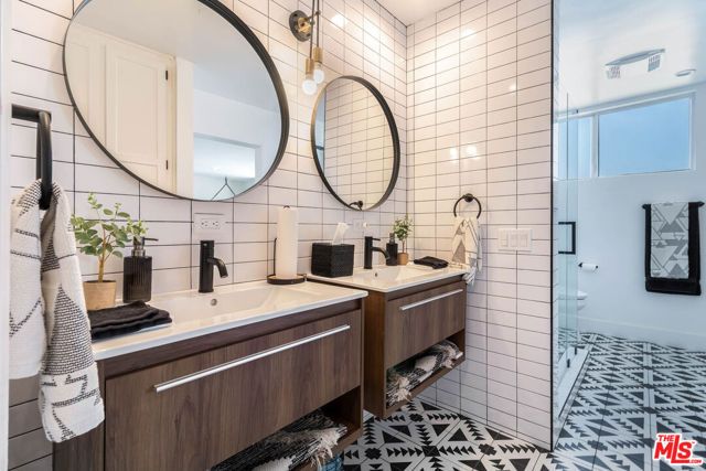 28374 Rey De Copas Lane, Malibu, CA 90265