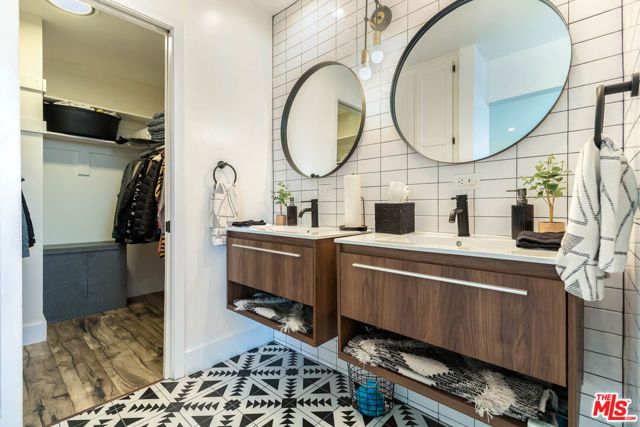 28374 Rey De Copas Lane, Malibu, CA 90265