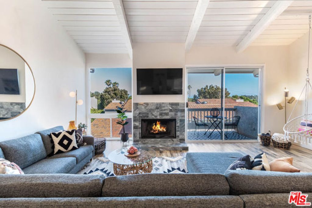 28374 Rey De Copas Lane, Malibu, CA 90265
