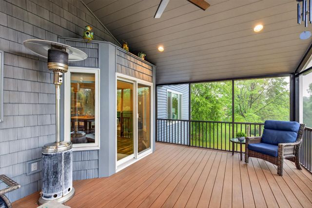 8939 Heatherton Ridge Drive, Savage, MN 55378