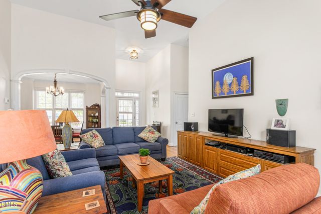 7 Powder Springs Place, Durham, NC 27712