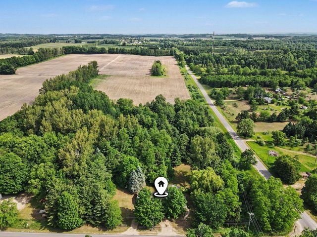 2430 W Woodrow Road, Shelby Twp, MI 49455