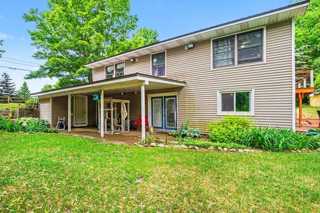 2430 W Woodrow Road, Shelby Twp, MI 49455