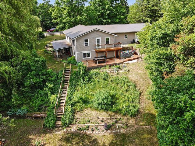 2430 W Woodrow Road, Shelby Twp, MI 49455