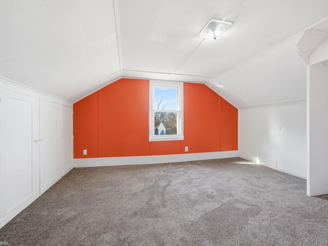 85 E Kalama Avenue, Madison Heights, MI 48071