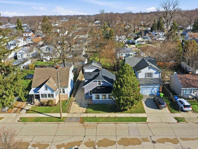85 E Kalama Avenue, Madison Heights, MI 48071