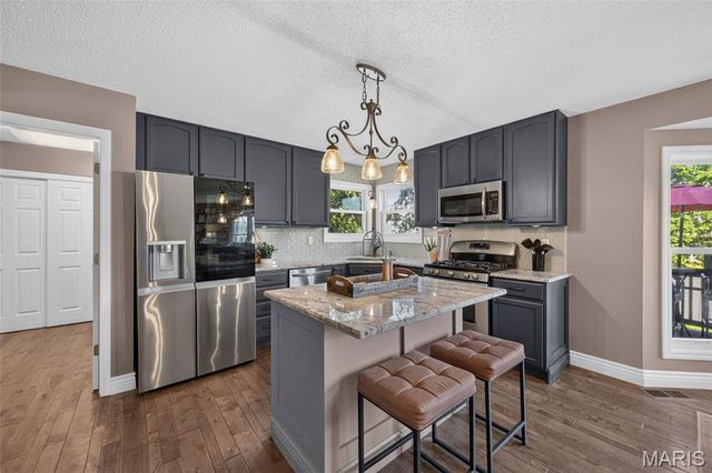 292 England Drive, O'fallon, MO 63366