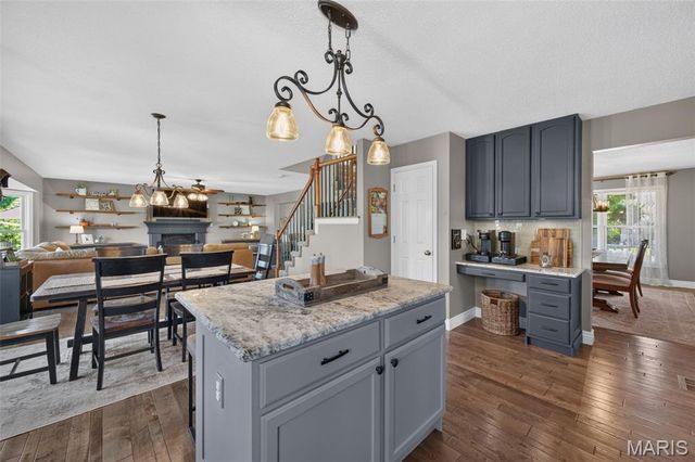 292 England Drive, O'fallon, MO 63366