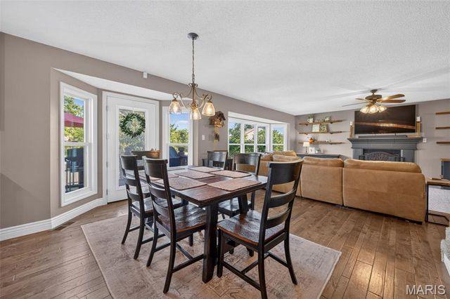 292 England Drive, O'fallon, MO 63366