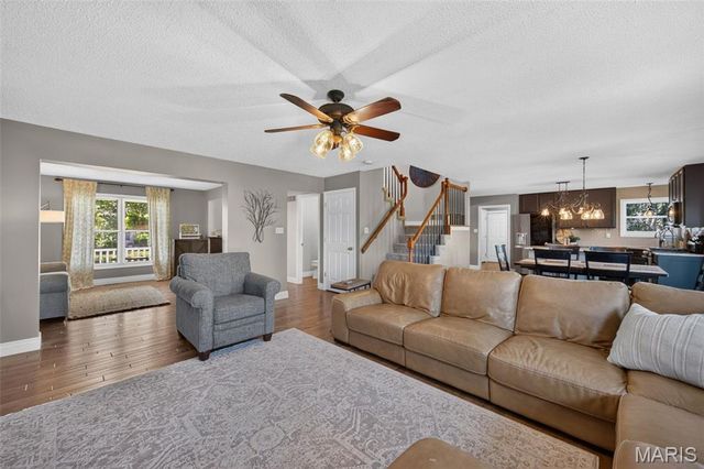 292 England Drive, O'fallon, MO 63366