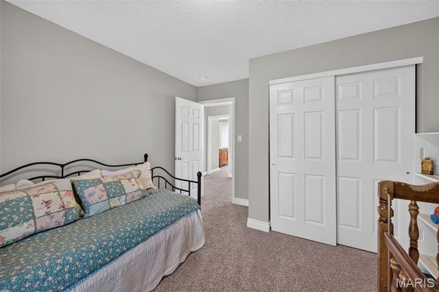 292 England Drive, O'fallon, MO 63366