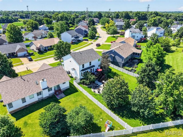 292 England Drive, O'fallon, MO 63366