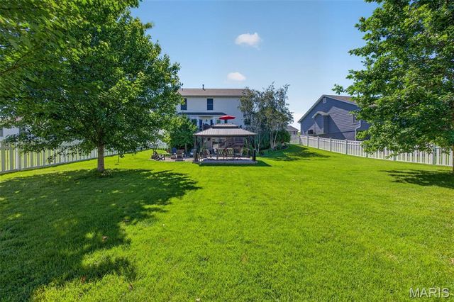 292 England Drive, O'fallon, MO 63366