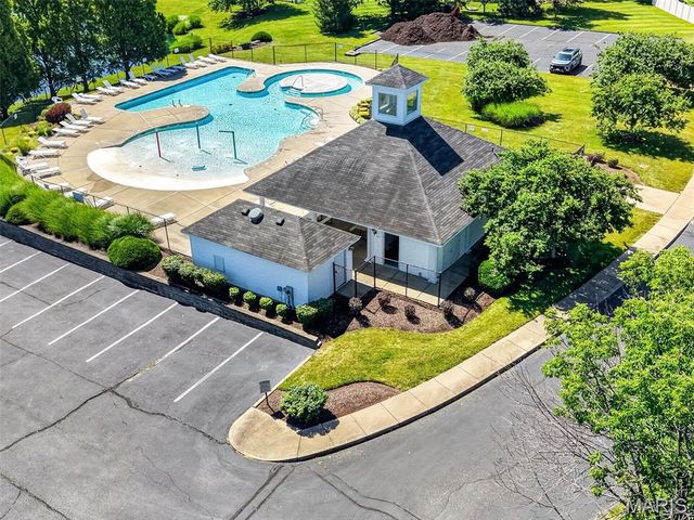 292 England Drive, O'fallon, MO 63366