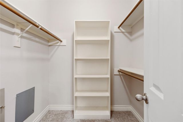 2915 Clinton Drive, Houston, TX 77020