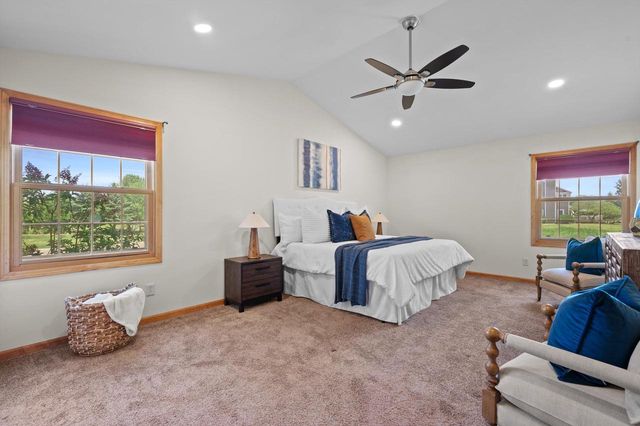 W234N7698 Grey Moss COURT, Sussex, WI 53089