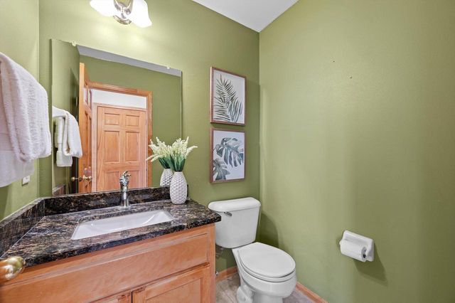 W234N7698 Grey Moss COURT, Sussex, WI 53089