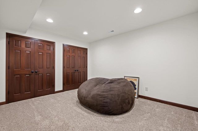 W234N7698 Grey Moss COURT, Sussex, WI 53089