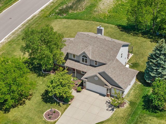 W234N7698 Grey Moss COURT, Sussex, WI 53089