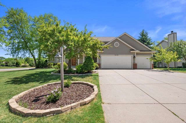 W234N7698 Grey Moss COURT, Sussex, WI 53089