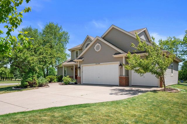W234N7698 Grey Moss COURT, Sussex, WI 53089
