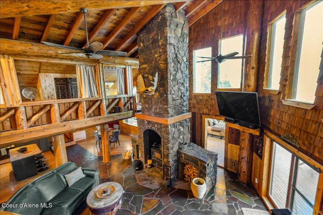 31 S Lightning Spur LN, Coeur D'alene, ID 83814