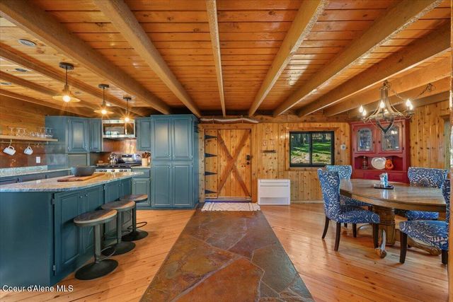 31 S Lightning Spur LN, Coeur D'alene, ID 83814