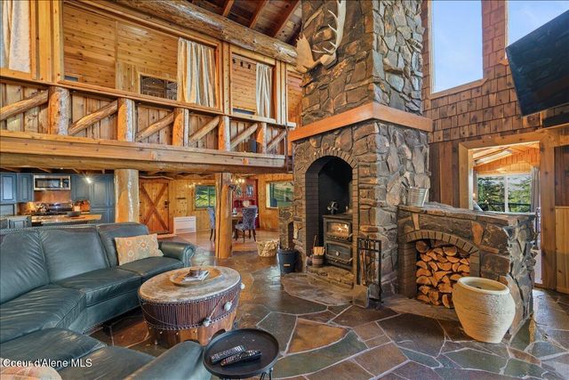 31 S Lightning Spur LN, Coeur D'alene, ID 83814