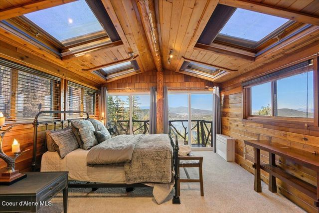 31 S Lightning Spur LN, Coeur D'alene, ID 83814