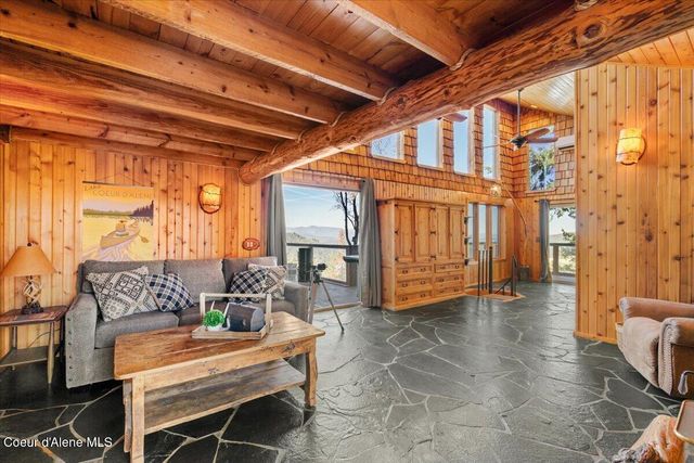 31 S Lightning Spur LN, Coeur D'alene, ID 83814