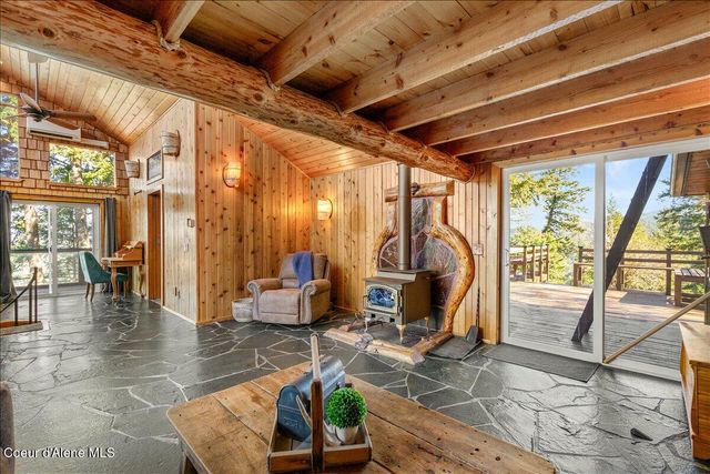 31 S Lightning Spur LN, Coeur D'alene, ID 83814