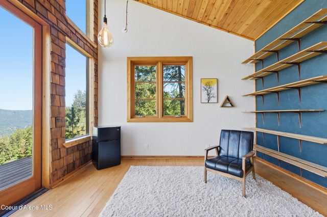 31 S Lightning Spur LN, Coeur D'alene, ID 83814