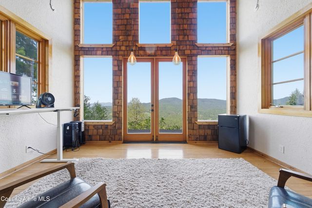 31 S Lightning Spur LN, Coeur D'alene, ID 83814