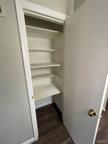 1221 Scott Avenue, St Louis, MO 63138