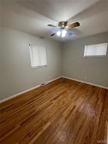 1221 Scott Avenue, St Louis, MO 63138