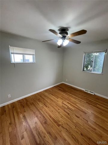 1221 Scott Avenue, St Louis, MO 63138