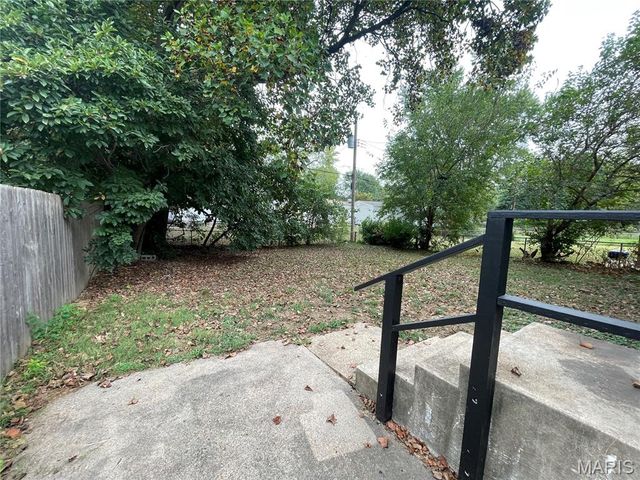 1221 Scott Avenue, St Louis, MO 63138