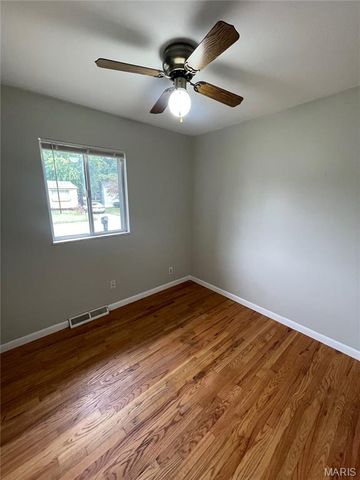 1221 Scott Avenue, St Louis, MO 63138