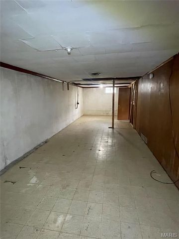 1221 Scott Avenue, St Louis, MO 63138