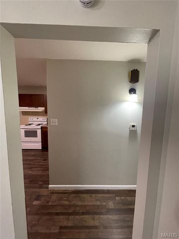 1221 Scott Avenue, St Louis, MO 63138