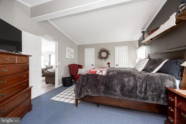 107 CARVER LN, Royersford, PA 19468