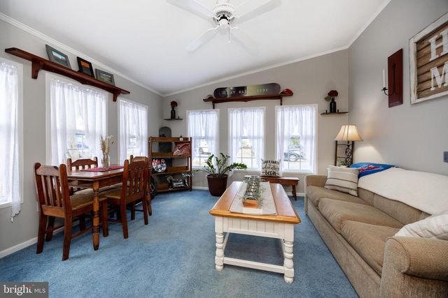 107 CARVER LN, Royersford, PA 19468